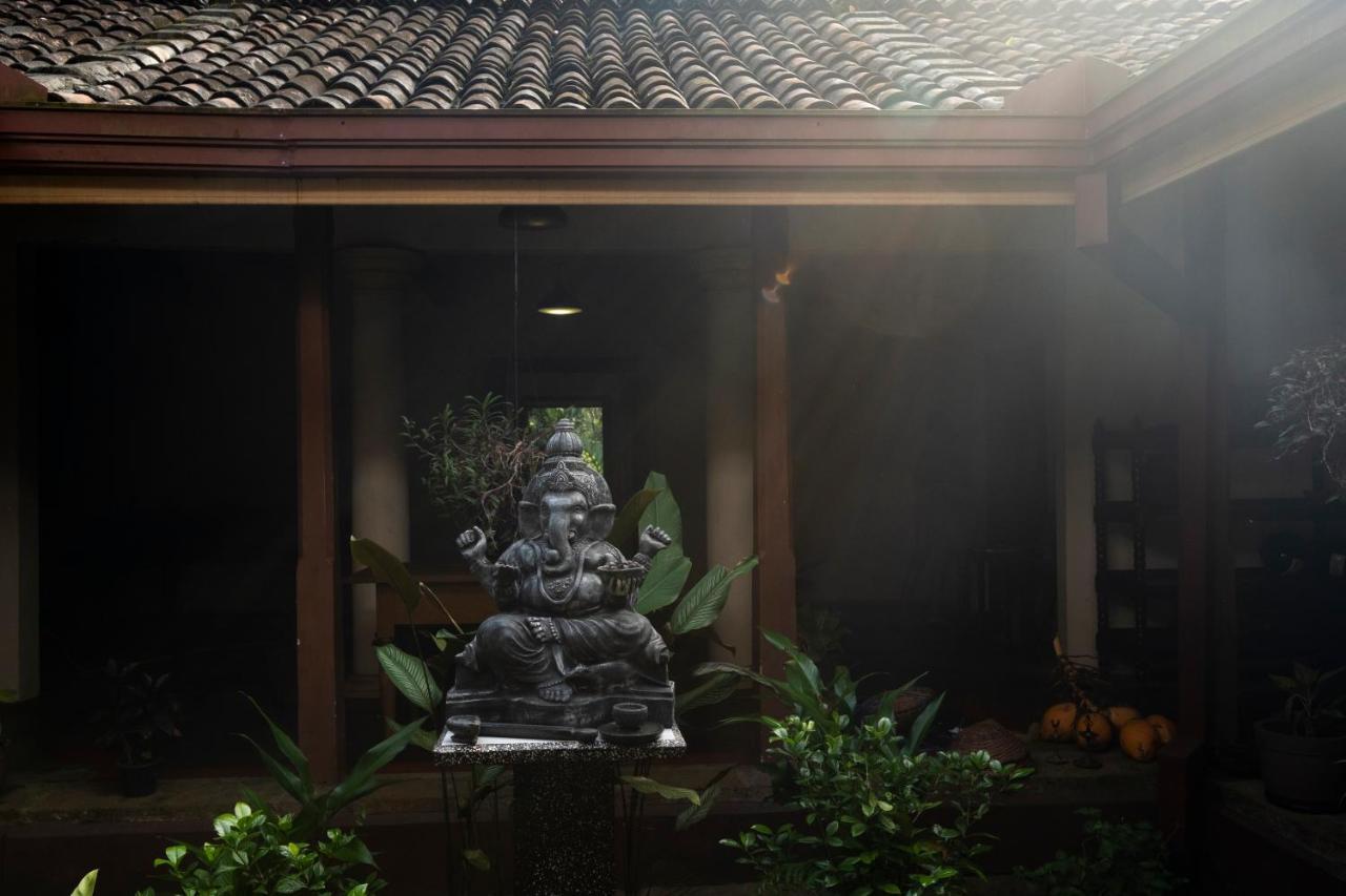 Gileemale Walawwa & Estate Hotel Ratnapura Kültér fotó